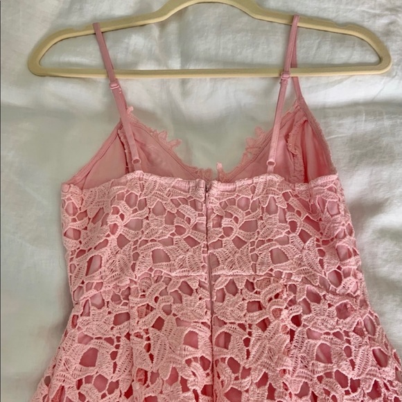 ASTR the Label Lace A Line MIDI dress - Picture 4 of 6